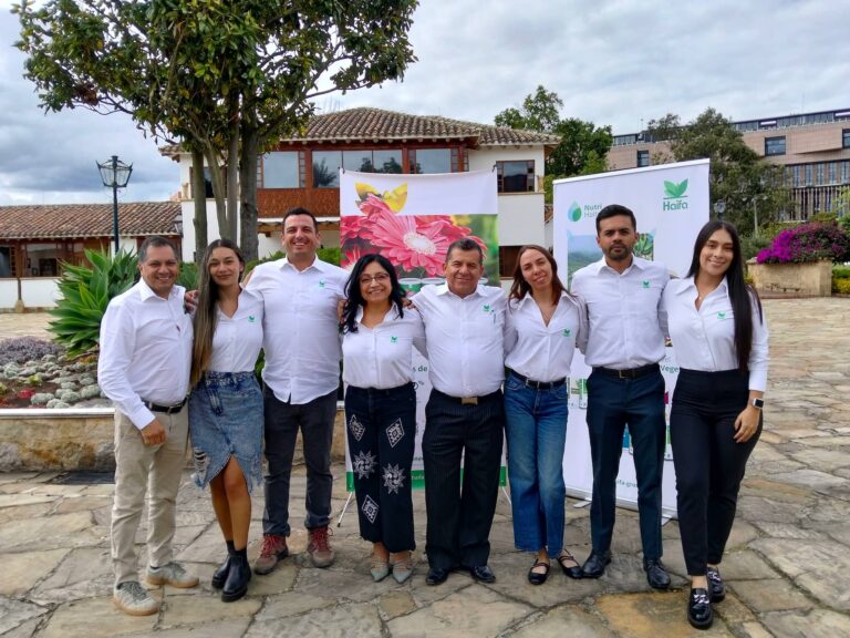 Haifa Colombia Capacita a Más de 150 Profesionales en Nutrición Vegetal